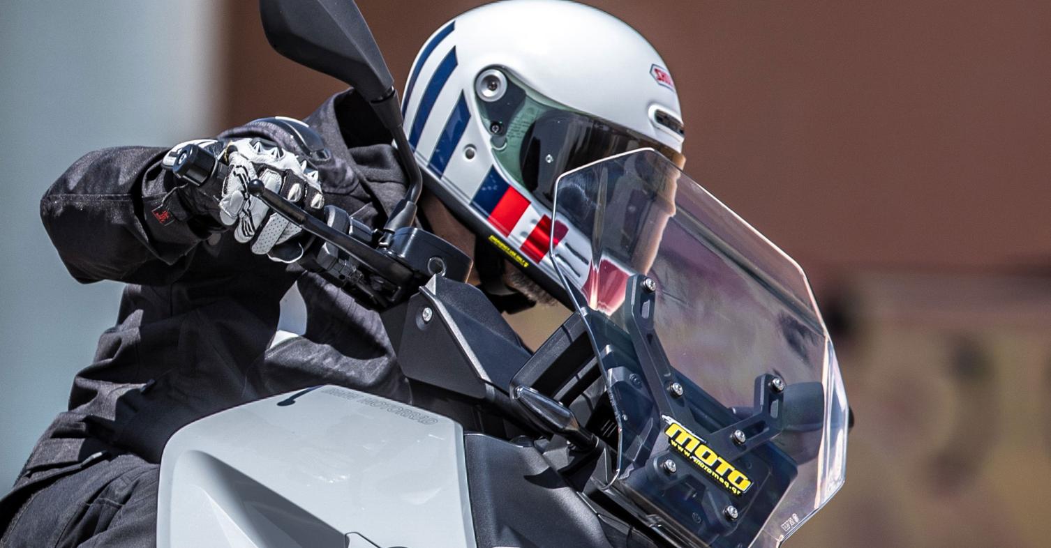 "Φοράω κράνος, αγαπώ τη ζωή" - Εκδήλωση στην πλ. Γεωργίου