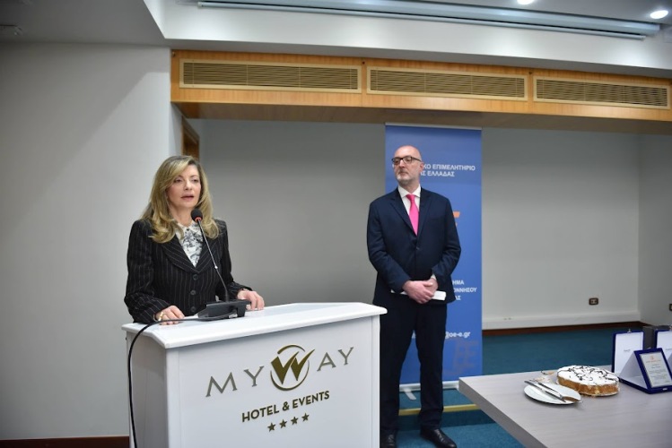 Η Αντιδήμαρχος Υγείας και Πρόνοιας Βίβιαν Σαμούρη στην πίτα του Οικονομικού Επιμελητηρίου