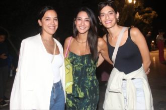 Ευγενία Σαμαρά: Καμάρωσε τον σύντροφό της Οδυσσέα Παπασπηλιόπουλο στην παράσταση «Όρνιθες» στο Ηρώδειο