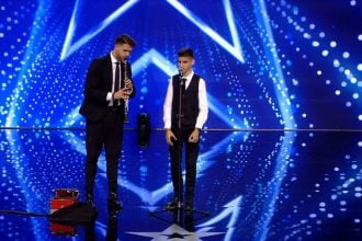 “Ελλάδα έχεις ταλέντο” – Θρίαμβος για τον Κωνσταντίνο Τσαμαδό και τον Καλαβρυτινό Άρη Μουγκοπέτρο! ΒΙΝΤΕΟ