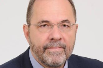 Σκανδάμης: Πόση ποια βασιλική οικογένεια ...να καταναλώσουμε;