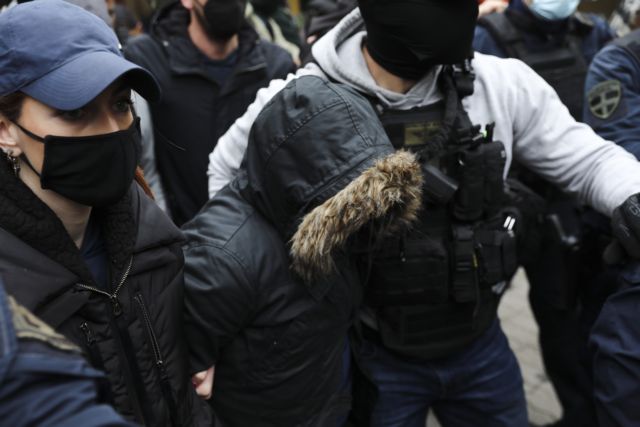 Θάνατος τριών παιδιών στην Πάτρα: Πήρε προθεσμία για τη Δευτέρα η Ρούλα Πισπιρίγκου – «Θα σε πνίξουν στη φυλακή»