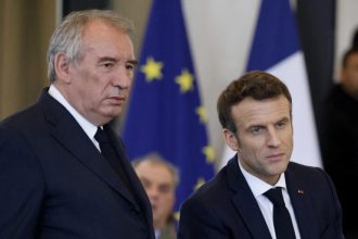 Φρανσουά Μπαϊρού: Ποιος είναι ο «άνθρωπος της επαρχίας» που έγινε ο νέος πρωθυπουργός της Γαλλίας