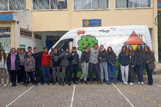 Αποστολή ρούχων στο Χαμόγελο του Παιδιού από μαθητές/τριες του Γυμνασίου Σαραβαλίου