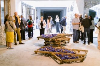 Αίγιο: Εγκαινιάστηκε το Φεστιβάλ Πριμαρόλια «Ταξίδι στους δρόμους της μαύρης σταφίδας» -ΦΩΤΟ