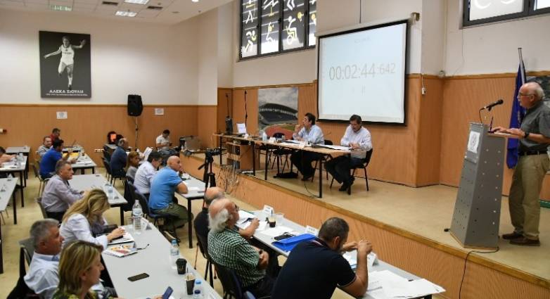 Πάτρα: Συνεδριάζει το Δημοτικό Συμβούλιο - Δείτε Live