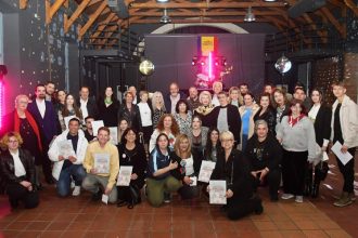 Σε εξαιρετικά ζεστό κλίμα η γιορτή των Εθελοντών του Πατρινού Καρναβαλιού στα Παλαιά Σφαγεία