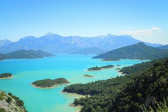 Ξεκινούν και φέτος οι δωρεάν περιηγήσεις στη Λίμνη Κρεμαστών