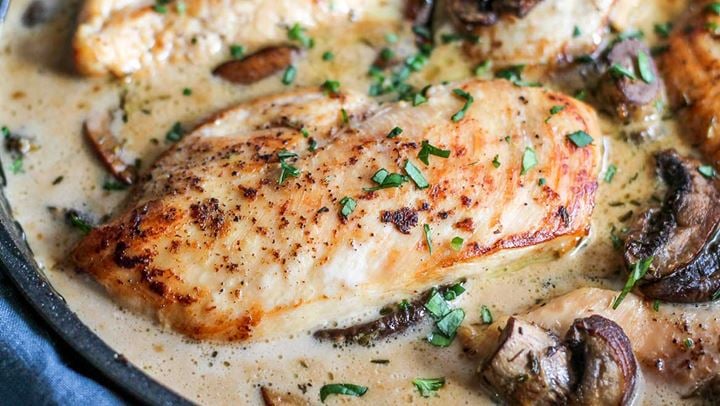 Κοτόπουλο με μανιτάρια