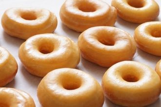 Donuts με μπανάνα χωρίς ζάχαρη για μικρούς και μεγάλους!