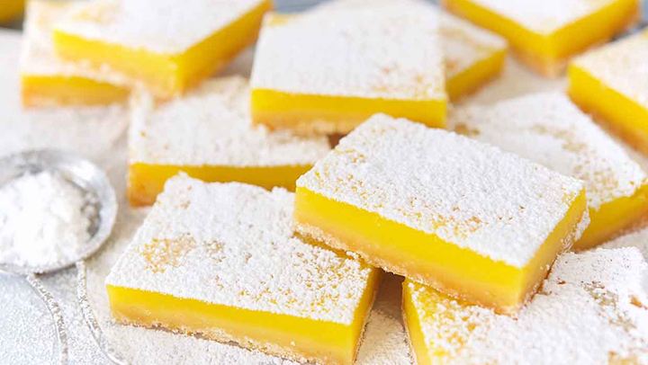 Μπάρες λεμονιού με υπέροχη βουτυρένια γεύση