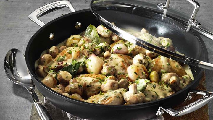 Πεντανόστιμο κοτόπουλο φρικασέ