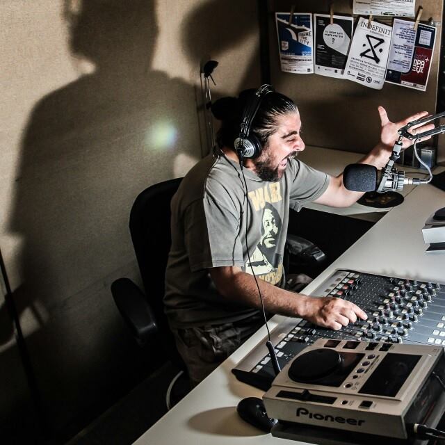 Ο Χρήστος Συρίμπεης στον ΑΝΤΕΝΝΑ ΠΑΤΡΑΣ 105,3