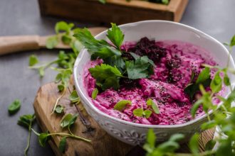 Παντζαροσαλάτα με γιαούρτι