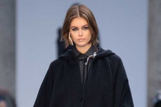 Ο οίκος Max Mara προτείνει το grunge smokey μακιγιάζ ματιών!