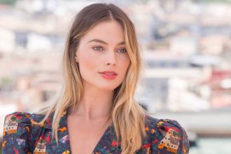 Η απόχρωση στα νύχια της Margot Robbie που θα θέλετε να αντιγράψετε