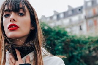 Τι να κάνεις για να διαρκεί το κραγιόν σου όλη μέρα