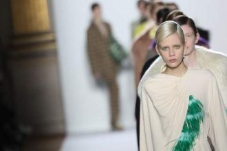 Αυτός είναι ο νέος τρόπος που θα στολίζουμε τα μαλλιά μας -Tέλος τα βαρετά hair accessory