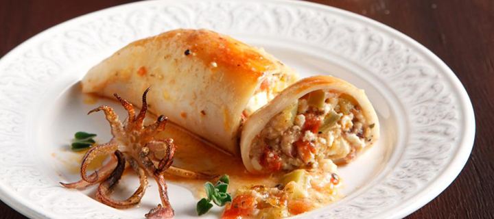 Καλαμάρια γεμιστά με ρύζι