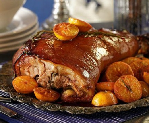 Χοιρινό στο φούρνο μαριναρισμένο με χυμό από ρόδι και πετιμέζι