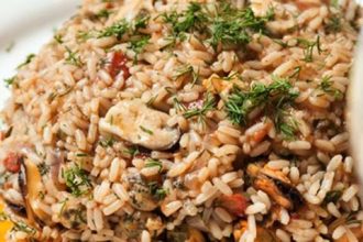 Μυδοπίλαφο κοκκινιστό