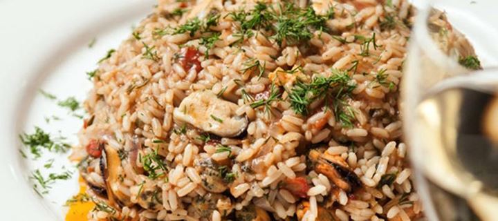 Μυδοπίλαφο κοκκινιστό