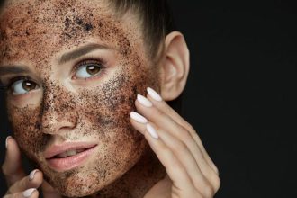 Ποια είναι η ιδανική ώρα για να κάνετε απολέπιση προσώπου