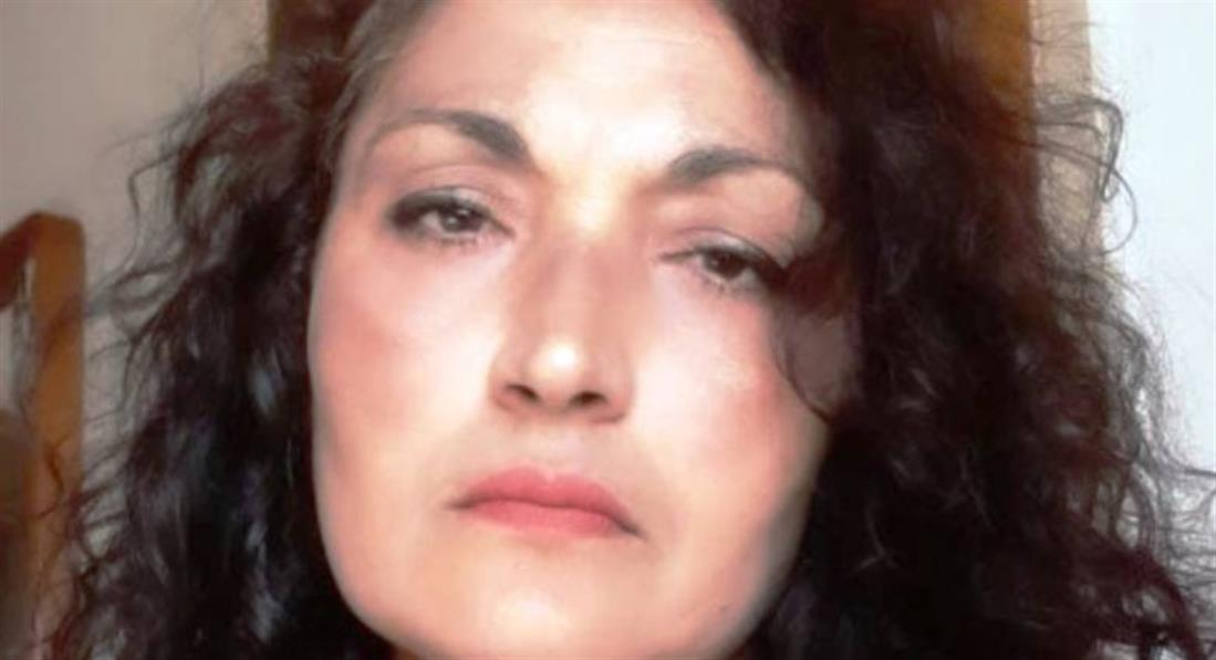 Θρήνος στην κηδεία της 50χρονης Άννας που διαμελίστηκε από μηχανή του κιμά ΦΩΤΟ