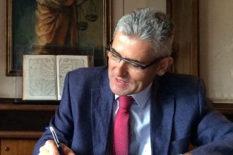 Οργανωμένο έγκλημα και ξέπλυμα μαύρου χρήματος