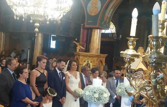 Κώστας - Ιωάννα: Ένας γάμος που τα είχε όλα - Τραγούδησαν τη νύφη - ΦΩΤΟ - ΒΙΝΤΕΟ