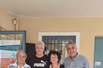 Ο Δημήτρης Μπαρμπούνης σε εκδήλωση του πολιτιστικού συλλόγου Τέρψης