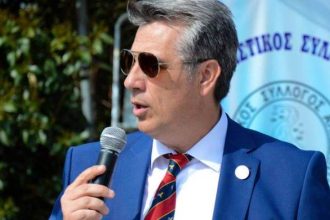 Οι ευχές του Δημήτρη Μπαρμπούνη