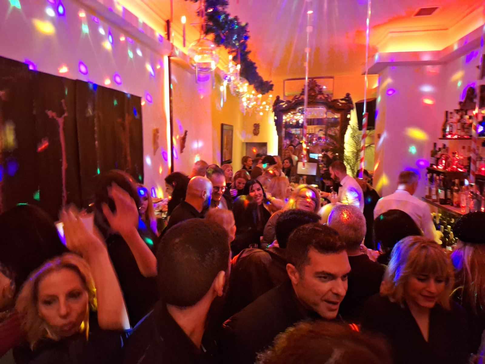 Το πάρτι των ευχών στο Boggii - ΦΩΤΟ