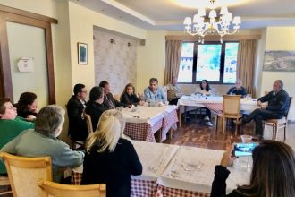 Σε Ακράτα και Βλασία η Κατερίνα Σολωμού – Αναδεικνύει τα ποιοτικά χαρακτηριστικά των περιοχών