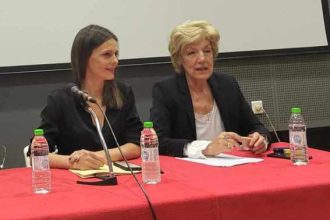 Της έπλεξε το εγκώμιο...