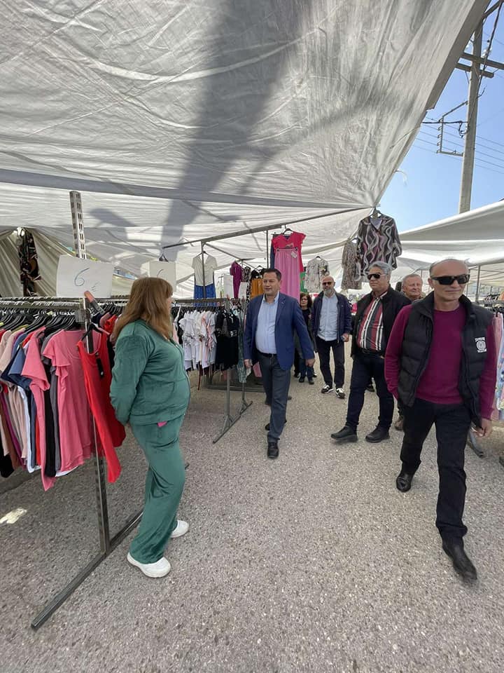 Θεόδωρος Βασιλόπουλος: Επίσκεψη στην αγορά της Κρέστενας ΦΩΤΟ