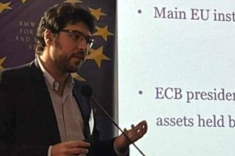 Η Δημοκρατία κινδυνεύει στον τόπο που γεννήθηκε