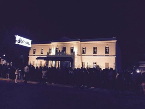 "Ουρά" για την Ελεονώρα