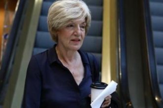 Ομιλήτρια στην Καρδίτσα η Σία Αναγνωστοπούλου