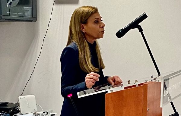 Η Κατερίνα Σολωμού στην πίτα του Δήμου Ερυμάνθου