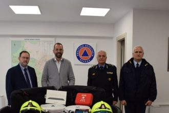 Νεκτάριος Φαρμάκης: Ενισχύουμε τους πυροσβέστες μας