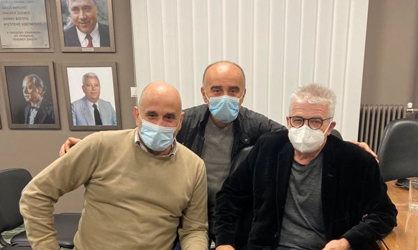 Ο κορονοϊός ...δεν κατάφερε να τους χωρίσει!