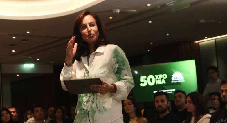 Η Άννα Διαμαντοπούλου έκανε ανάρτηση λόγια της Νίκης Κεραμέως: «Χυδαιότητα» απάντησε η υποψήφια πρόεδρος του ΠΑΣΟΚ