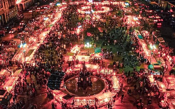 Πάτρα: Πρωτοχρονιά 1988, οι μποναμάδες στην πλατεία Γεωργίου ΦΩΤΟ