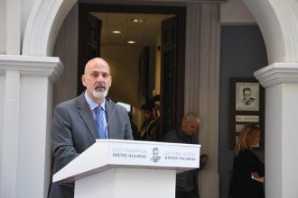 Χαράλαμπος Μπονάνος: Συγκινητικές στιγμές στην υποδοχή της Φλόγας ΦΩΤΟ