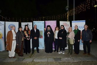 Πάτρα: Πλήθος κόσμου στήριξε την ιερά Μητρόπολη για την ενίσχυση συμπολιτών ΦΩΤΟ