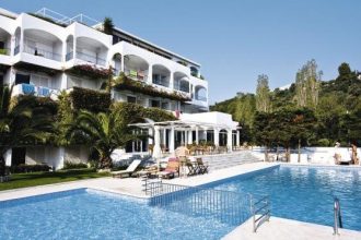 Καταπληκτική προσφορά του Tempo24 στους αναγνώστες: Μαγευτικές διακοπές στη Σκιάθο και τον Σεπτέμβριο με δωρεάν 4 διανυκτερεύσεις, για δύο τυχερούς, στο πανέμορφο ξενοδοχείο "PLAZA"- Μπείτε τώρα στην κλήρωση!
