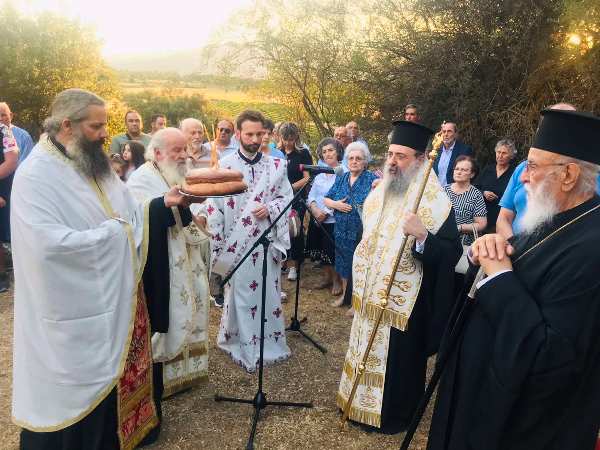 Κατάνυξη και συγκίνηση στην «Κόκκινη Εκκλησιά», στου Λουκά Τριπόλεως