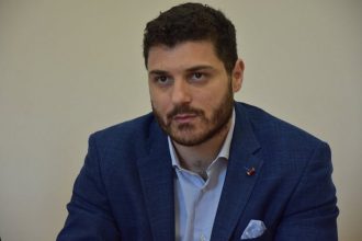 Επτά βήματα για έξοδο από την κρίση