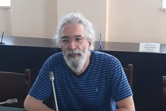 Γρ. Μαρκέτος: "Οι ζωές των Ρομά μετράνε"